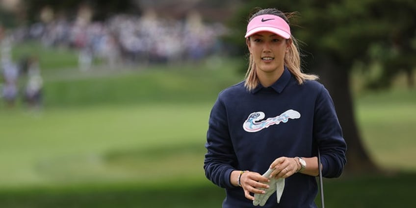 rose zhang says she was flabbergasted over tiger woods talk reveals advice from lpga tour stars