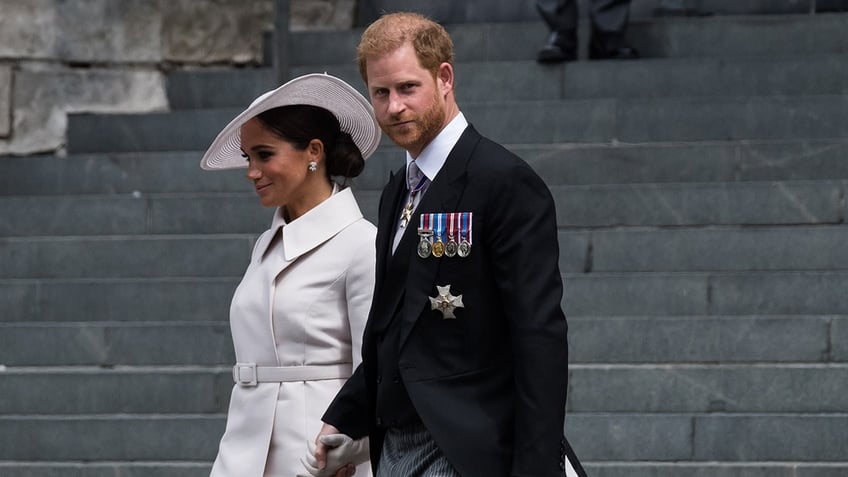 royals tired of harry and meghan circus bracing for new bombshell book expert