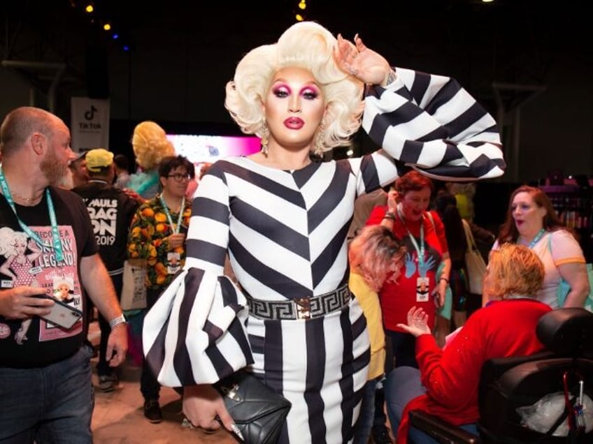 NEW YORK, NEW YORK - SEPTEMBER 06: The Vivienne of 'RuPaul's Drag Race UK' attends RuPaul'