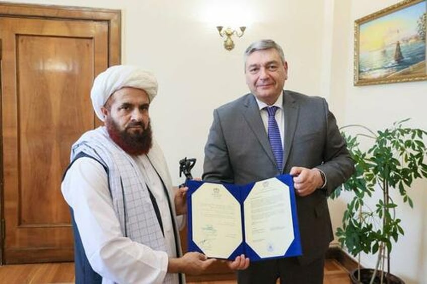 russia becomes first country to officially recognize afghanistans taliban government