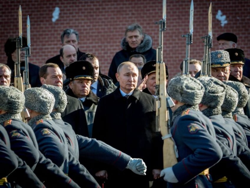 russia increases age of military conscription to 30 amid war in ukraine