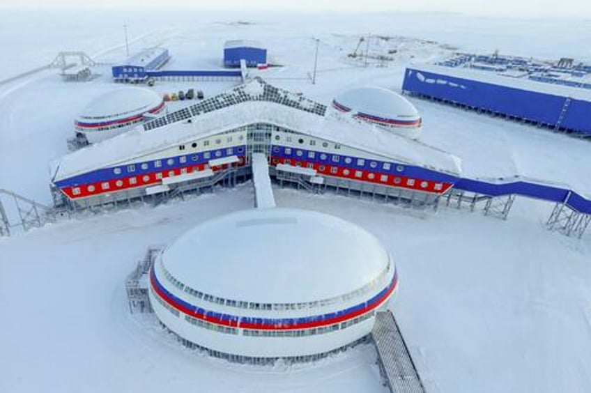 russia is militarily dominating the arctic working with china as us slips behind study