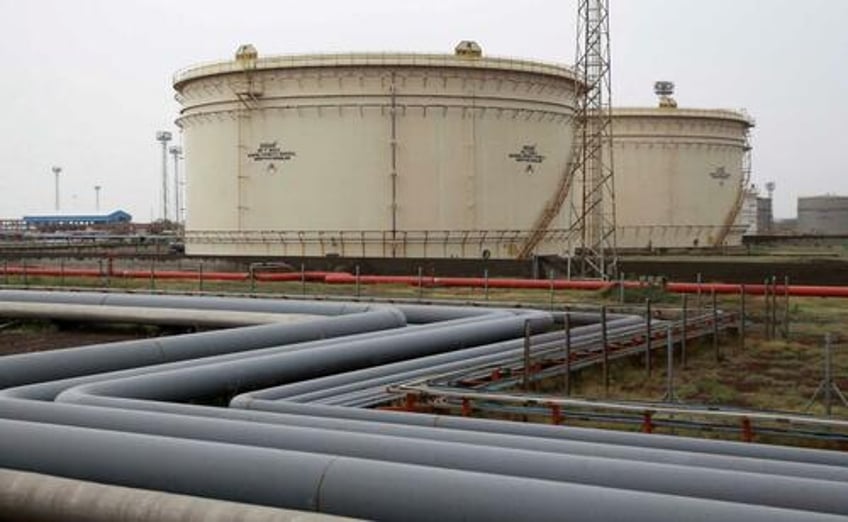 russia readies its first underground oil storage facility