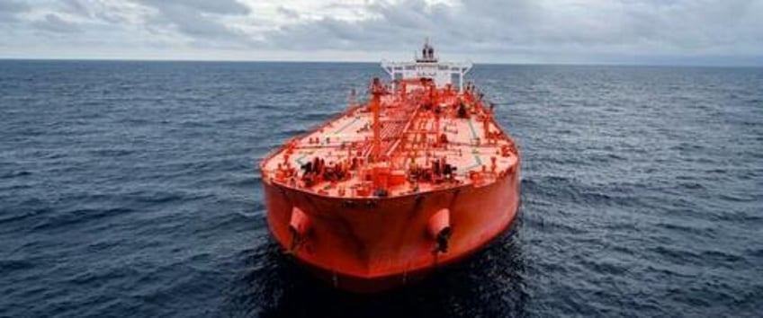 russia sells urals oil to india at 20 above the price cap
