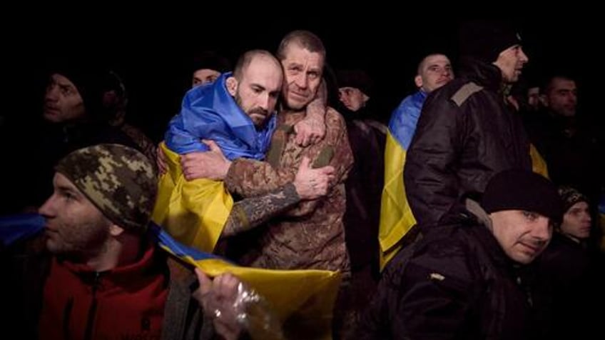 russia ukraine conduct biggest prisoner swap of the war