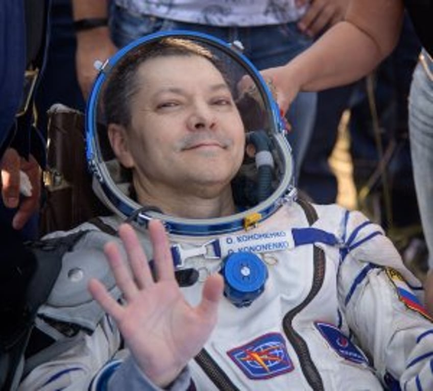 Russian cosmonaut sets world record for most time in space