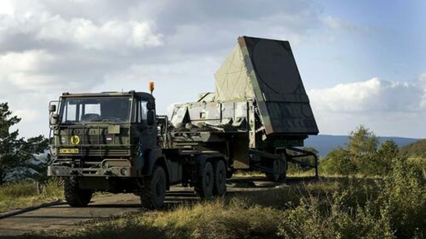 russian forces destroy more us patriot launchers advance closer to pokrovsk