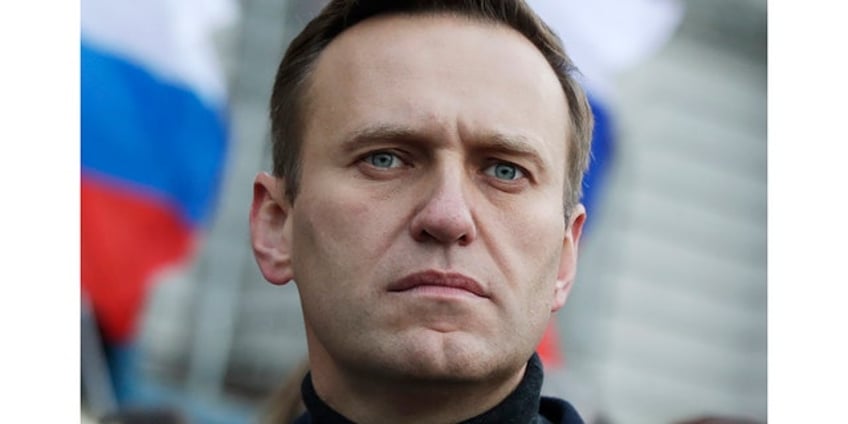 russian opposition leader alexei navalny expects lengthy sentence in extremism trial