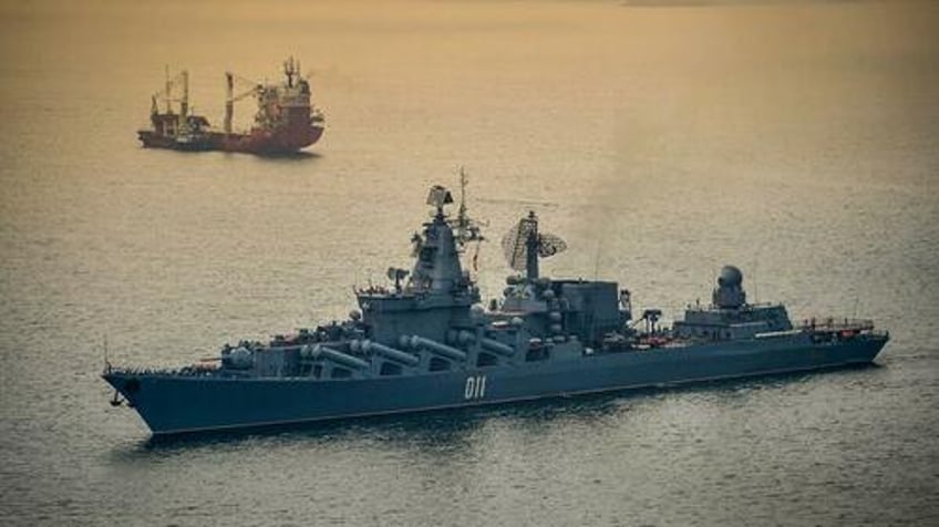 russian warships enter red sea as rival us led coalition patrols