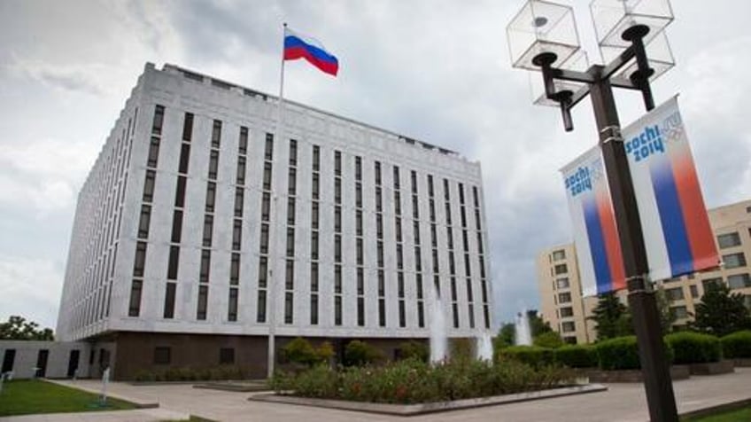 russians urged to avoid us travel on fears of arrest or being lured by cia