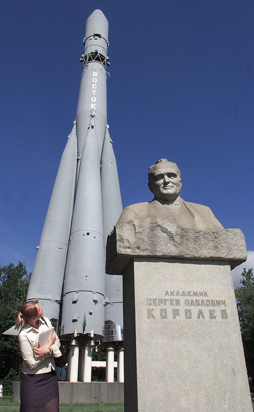 russias putin compares elon musk to soviet space pioneer