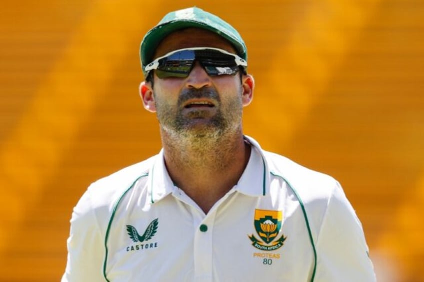 South Africa's Dean Elgar says he will retire from international cricket after his country's 2nd Test against India in Cape Town