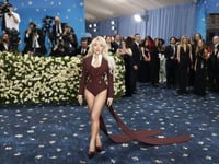 Sabrina Carpenter releases summer single ‘Manchild’