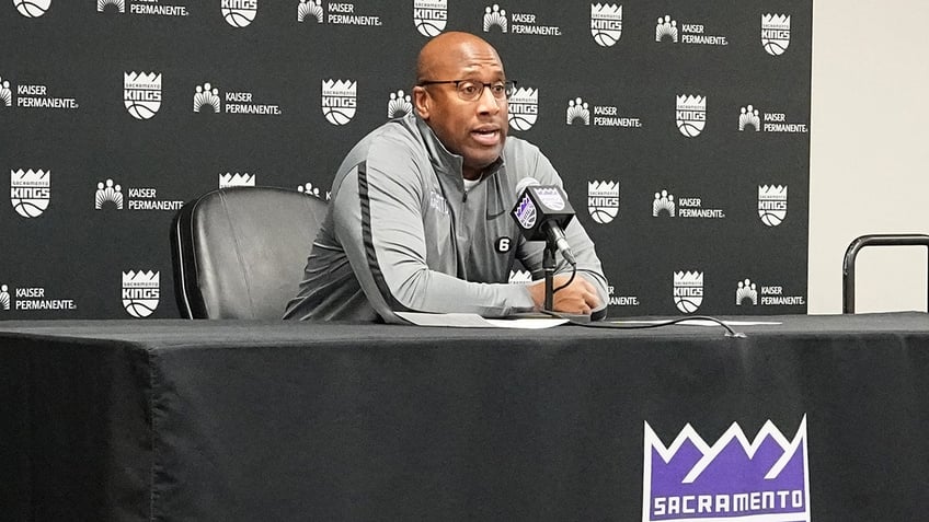 sacramento kings coach mike brown addresses maine mass shooting i dont even want to talk about basketball