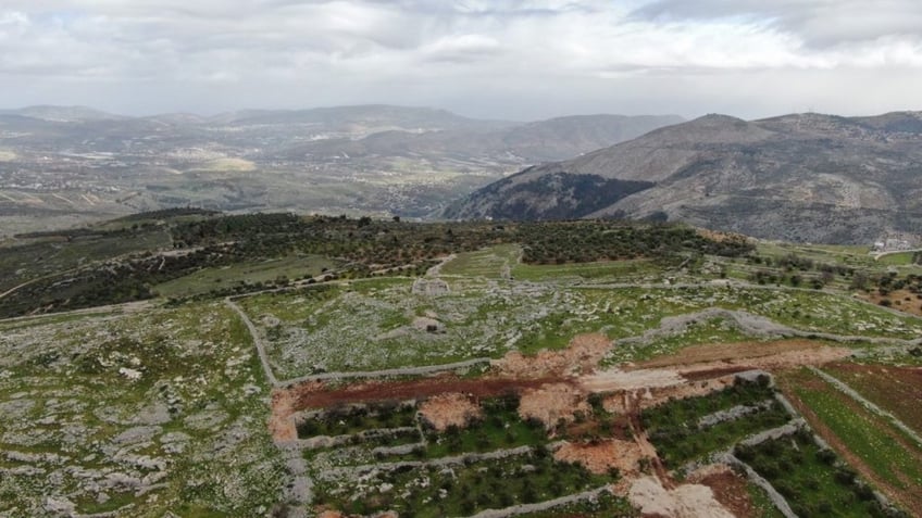 Joshuas Alter from above