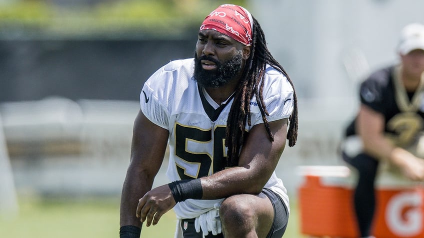 saints demario davis talks power of prayer after 4 year old child suffers worst seizure that she ever had