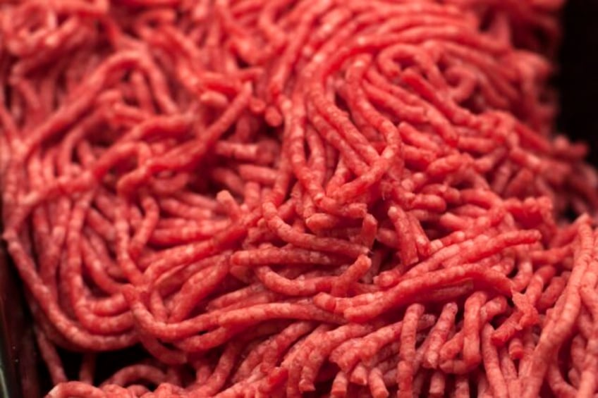 salmonella in ground beef sickens 16 hospitalizing 6 in 4 states cdc says