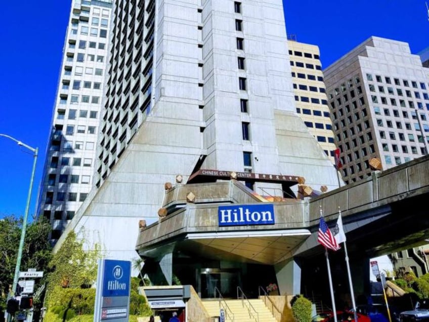 San Francisco Hilton financial district (Joe Passe / Flickr / CC / Cropped)