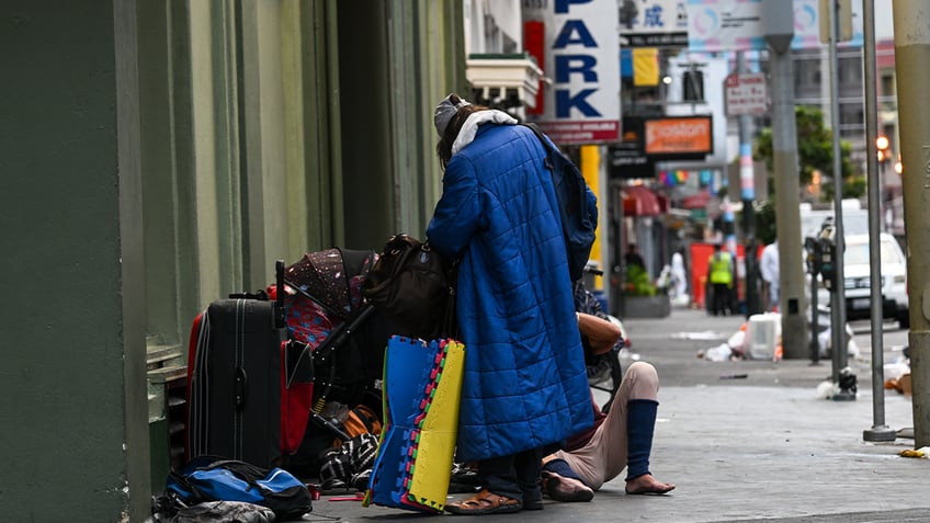 san francisco officials push to keep paying eye popping sum for homeless camper rv spots