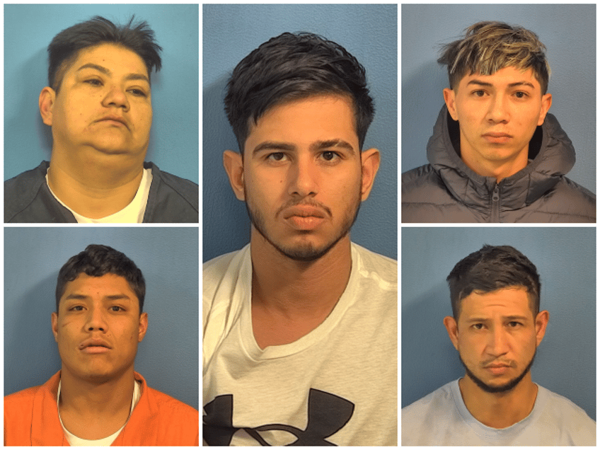 sanctuary state illinois 7 migrants arrested over thanksgiving holiday for robbing hobby lobby kohls macys