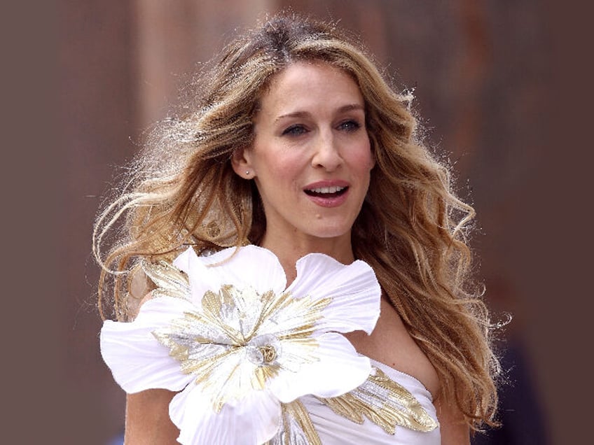 NEW YORK - SEPTEMBER 21: Actress Sarah Jessica Parker on the set of "Sex in The City: