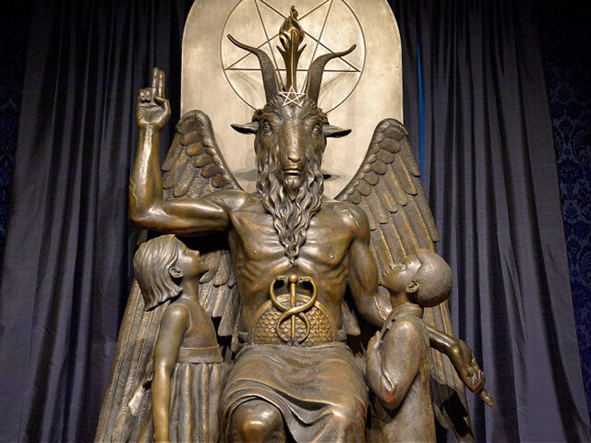 The Baphomet statue is seen in the conversion room at the Satanic Temple where a "Hell Hou