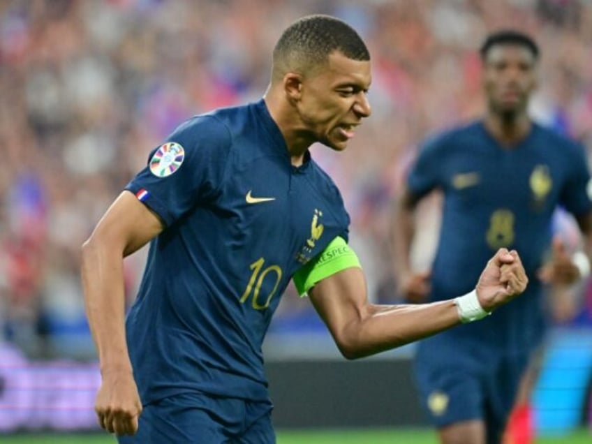 saudi soccer club offers 11 billion deal for french star kylian mbappe