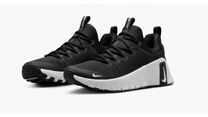 Lift, squat or run in these supportive trainers.