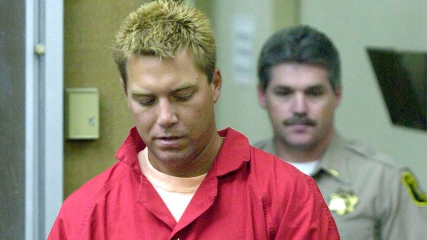 scott peterson killer of pregnant wife sports new look in court in latest bid for freedom