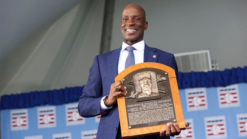 scott rolen and fred mcgriff get inducted into the baseball hall of fame