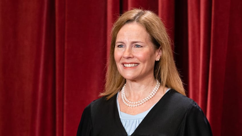 Justice Amy Coney Barrett (Eric Lee/Bloomberg via Getty Images)