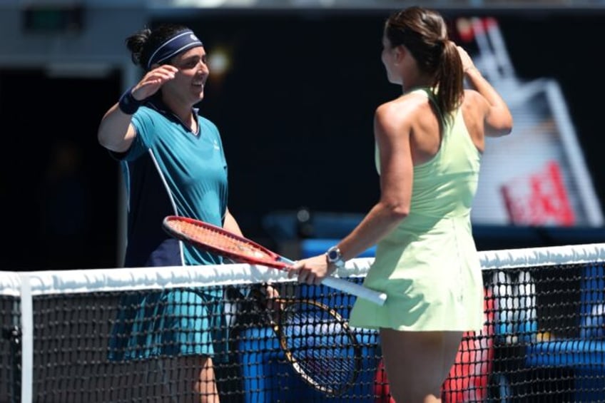 Eighth seed Emma Navarro (R) dumped Ons Jabeur ou of the Australian Open