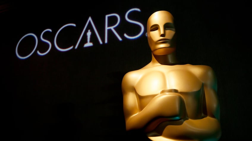 The Oscars statuette and logo