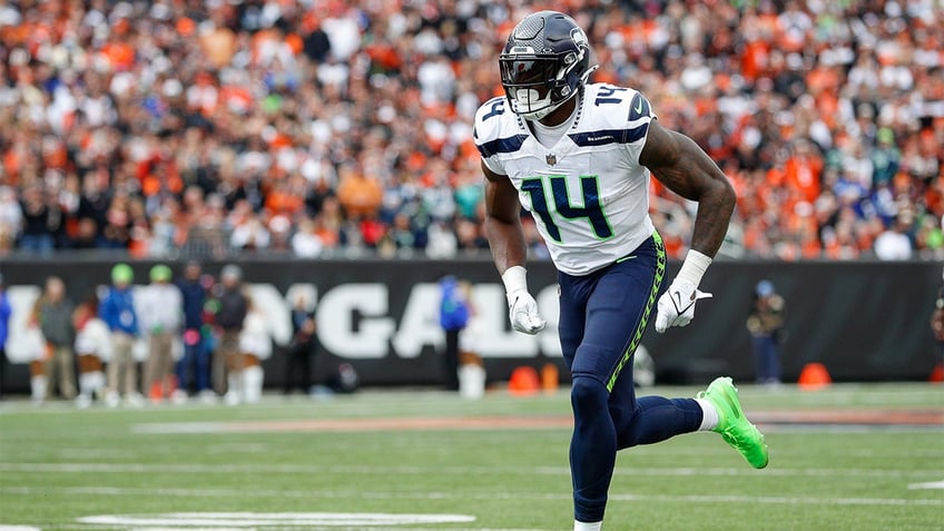 seahawks dk metcalf not going to change the way i play despite penalties