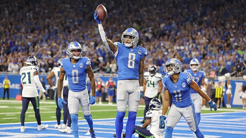 seahawks geno smith leads game winning drive in overtime to beat lions