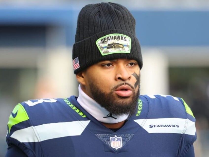 seahawks jamal adams blasted for classless attempt to shame reporters family