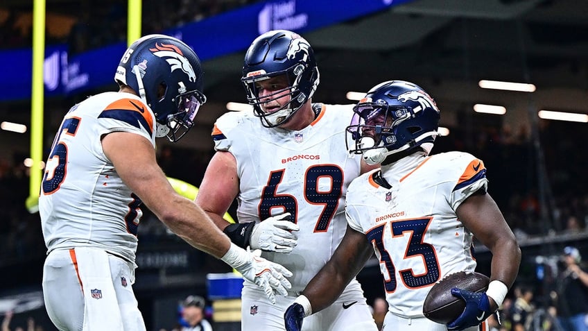 Broncos celebrate touchdown