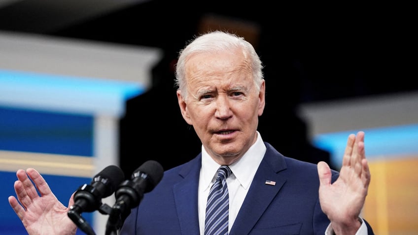 secretive dem donor network moves to aid biden by kneecapping 2024 third party efforts