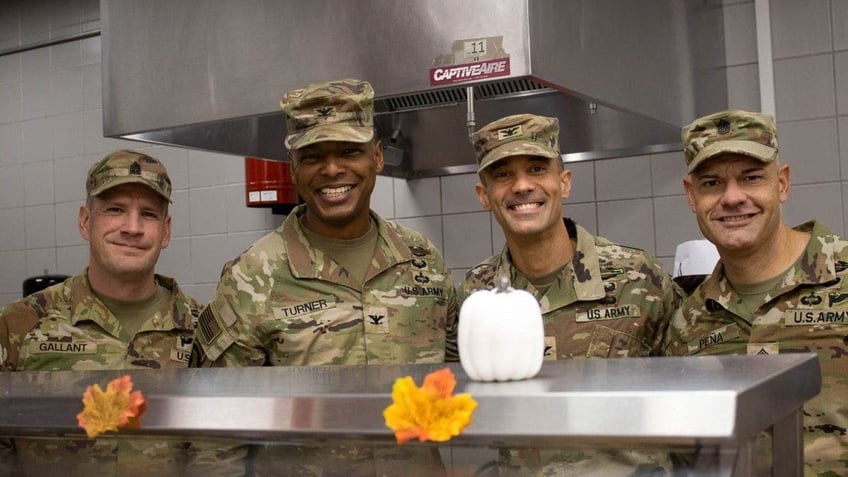 see the photos us troops celebrate thanksgiving across the world