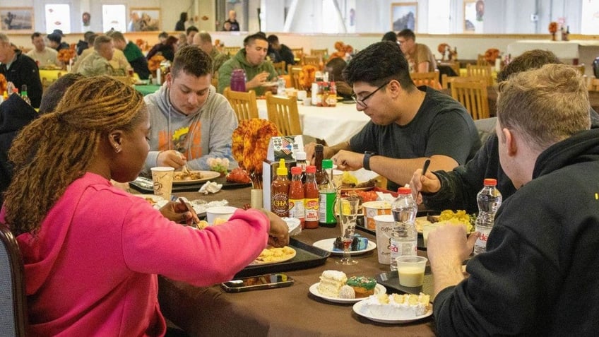 see the photos us troops celebrate thanksgiving across the world