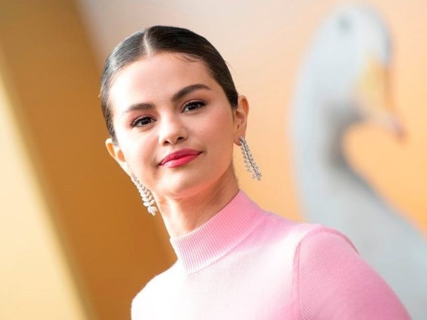 selena gomez slammed over israel war statement omitting hamas only selena gomez would find a way to make genocide about herself