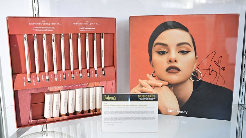 selena gomezs rare beauty makeup line announces donations to palestinian civilians