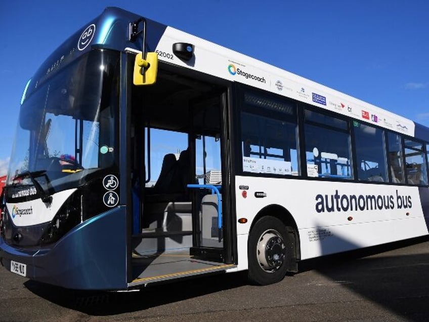 self-driving bus