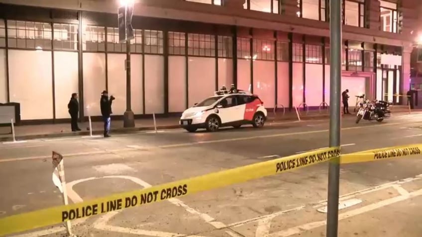 self driving vehicle runs over pins woman in san francisco operator claims human hit her first