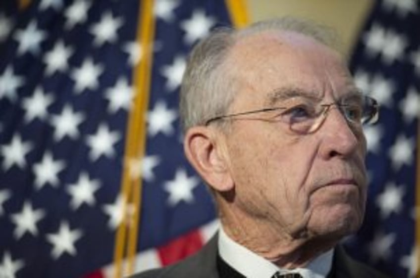 Sen. Chuck Grassley discharged from hospital; expects to return to work next week