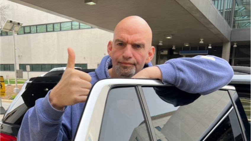 sen fetterman reflects on 6 week hospitalization for depression i dont even like me thats the truth