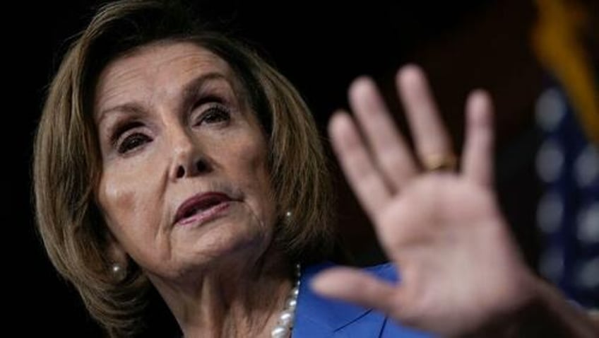 sen josh hawley introduces pelosi act to stop insider trading