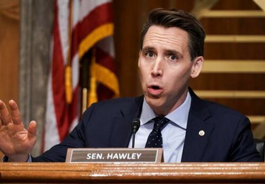 sen josh hawley to introduce bill reversing citizens united