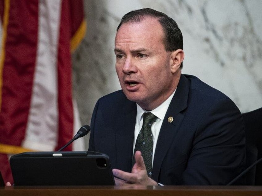 sen mike lee rep andy ogles introduce resolution against medias glorification of mass murderers
