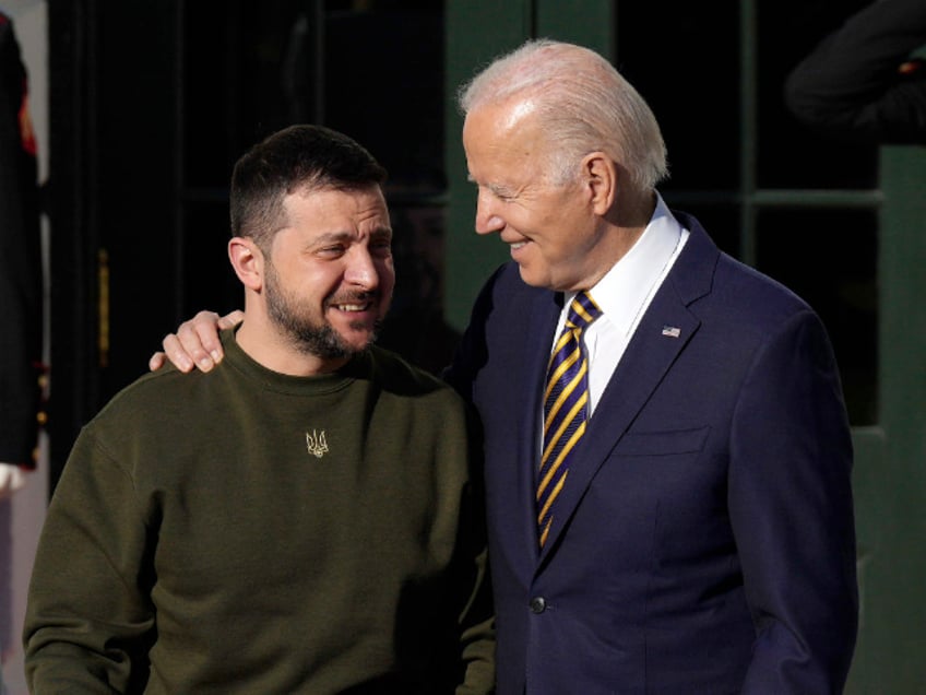 U.S. President Joe Biden (R) welcomes President of Ukraine Volodymyr Zelensky to the White House on December 21, 2022 in Washington, DC. Zelensky is meeting with President Biden on his first known trip outside of Ukraine since the Russian invasion began, and the two leaders are expected to discuss continuing military aid. Zelensky will reportedly address a joint meeting of Congress in the evening. (Photo by Drew Angerer/Getty Images)